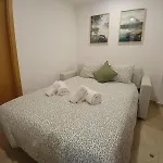 Floor Perfect For Couples & Remote Work