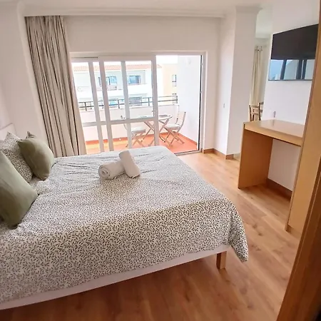 Floor Perfect For Couples & Remote Work Apartman