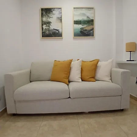 Floor Perfect For Couples & Remote Work Apartman *