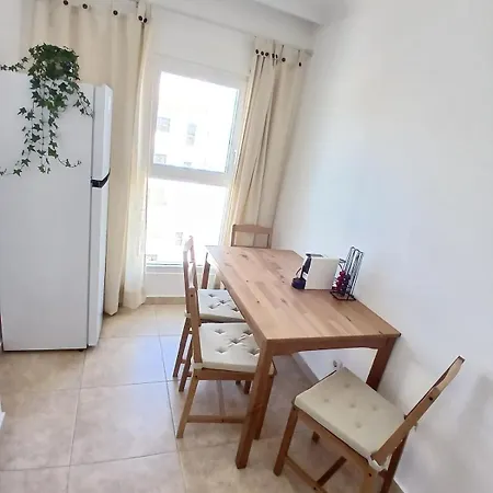 Floor Perfect For Couples & Remote Work * Portimão