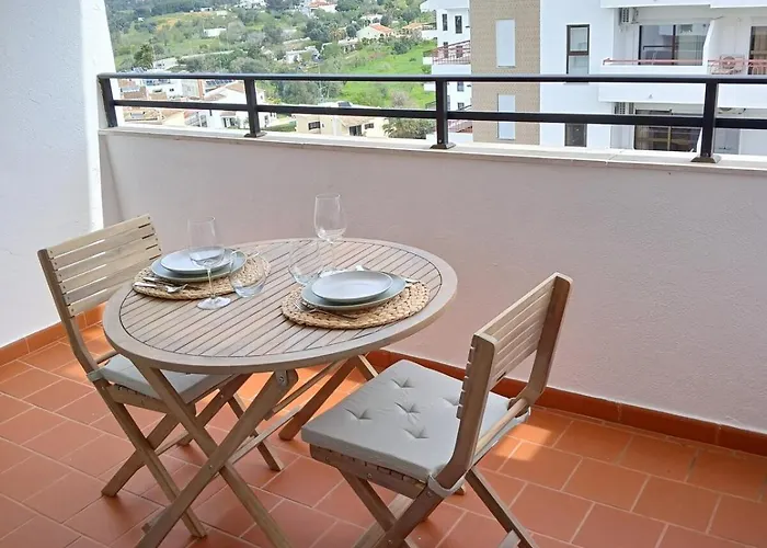 Apartment Floor Perfect For Couples & Remote Work Portimao