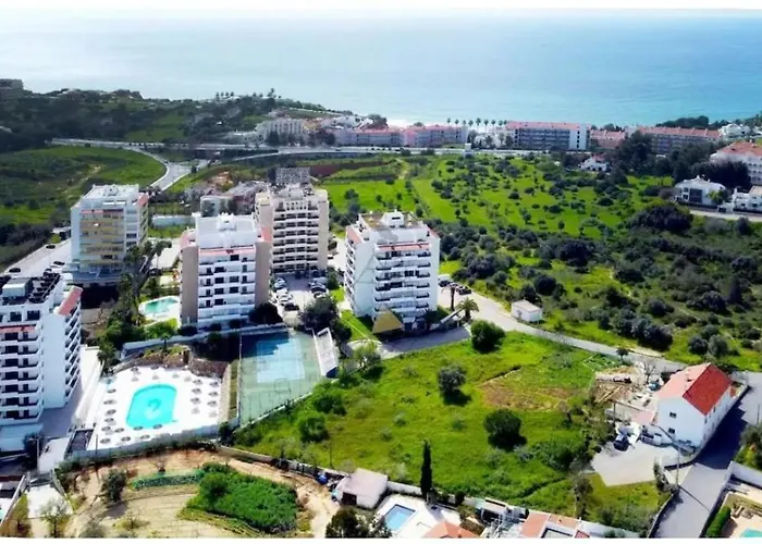 Apartment Floor Perfect For Couples & Remote Work *