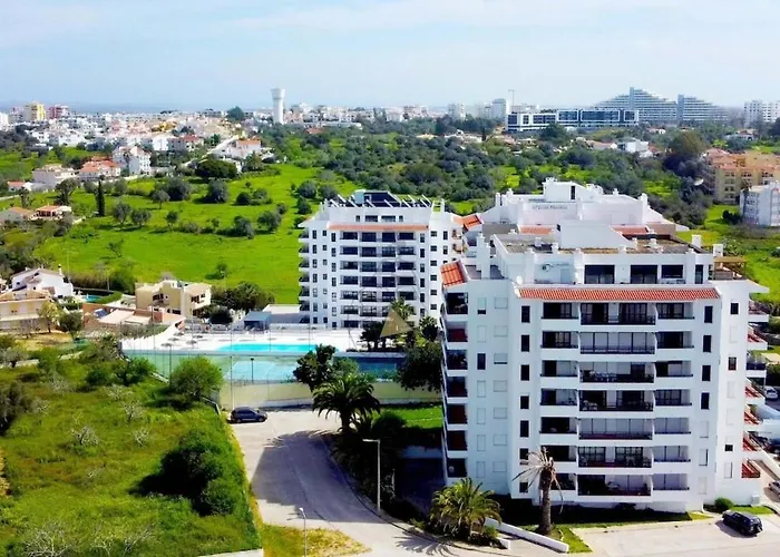 Apartment Floor Perfect For Couples & Remote Work *