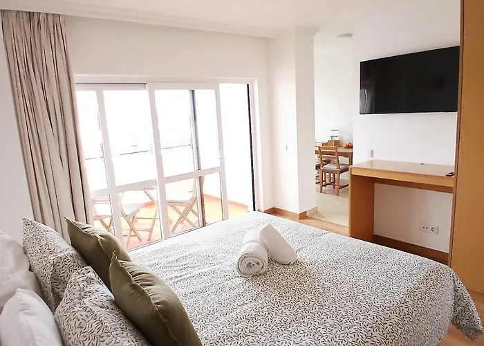 Floor Perfect For Couples & Remote Work Portimao